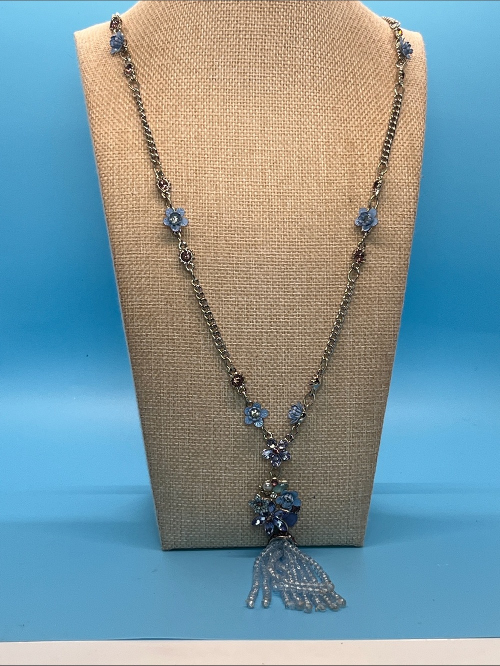Women's Blue Floral Tassel Necklace - Elegant Long Chain Pendant